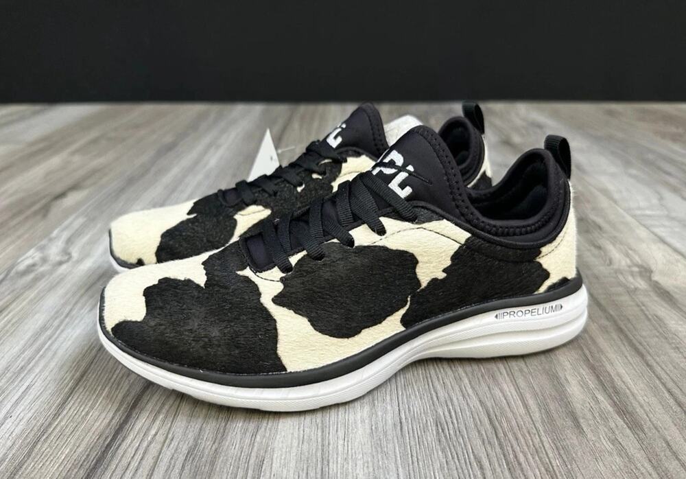 APL Iconic Phantom Running Sneakers Black White Womens Size 6.5 NEW
